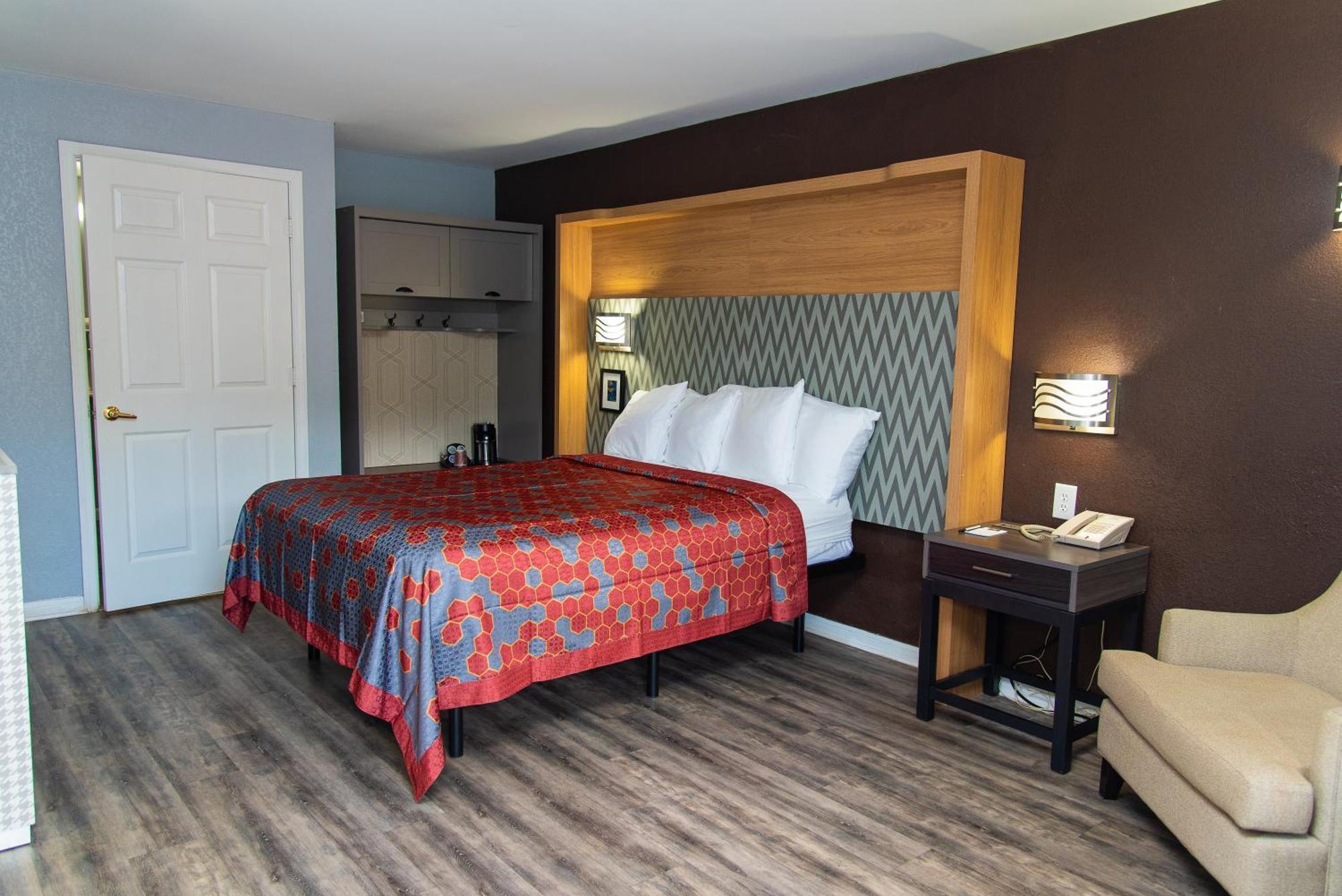 Columbus Inn And Suites Extérieur photo