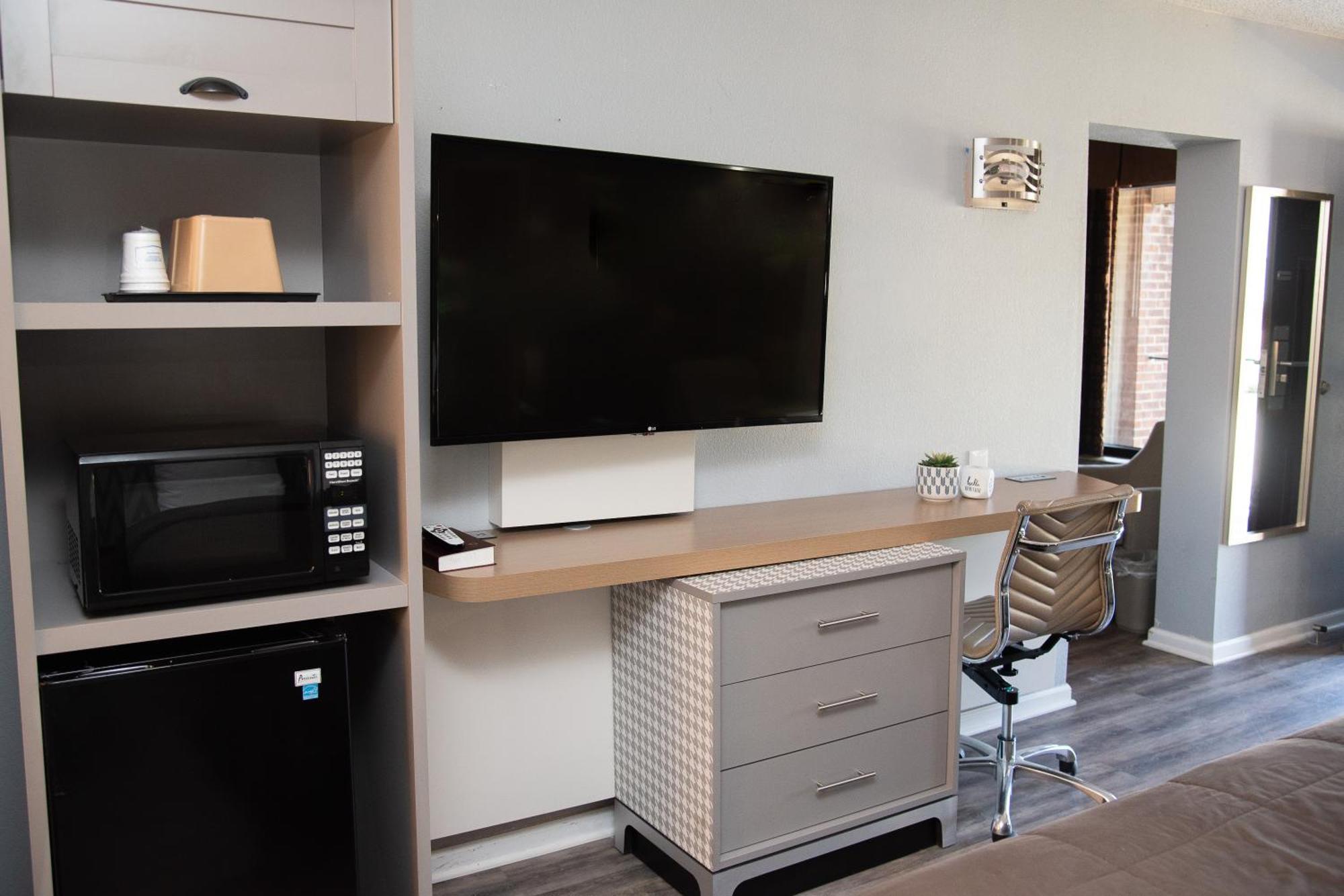 Columbus Inn And Suites Extérieur photo